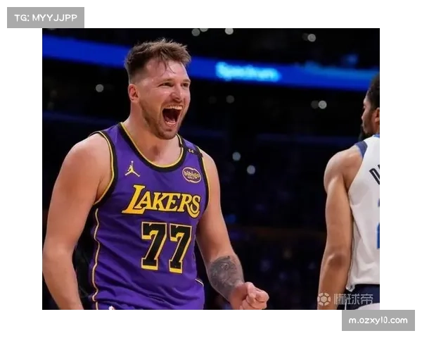 里夫斯51分助攻准三双 单核引领个人生涯最佳表现