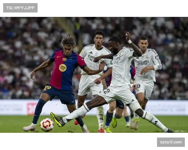 巴萨61分领跑皇马1分紧咬 榜首之争进入白热化阶段 巴萨61分领跑皇马1分紧咬 榜首之争进入白热化阶段